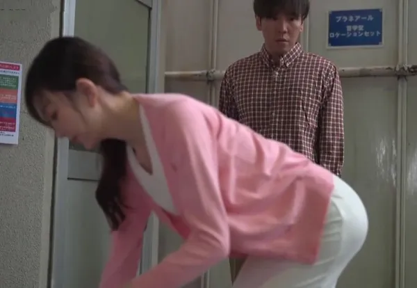 sex võ tắc thiên Chuyển đến nơi ở mới, thanh niên bị cuốn hút bởi cô nàng nhà bên tốt bụng